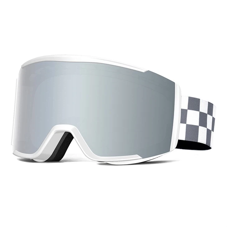 ski goggles for snowy conditions
